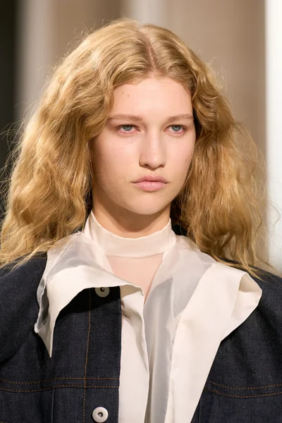 Look 32